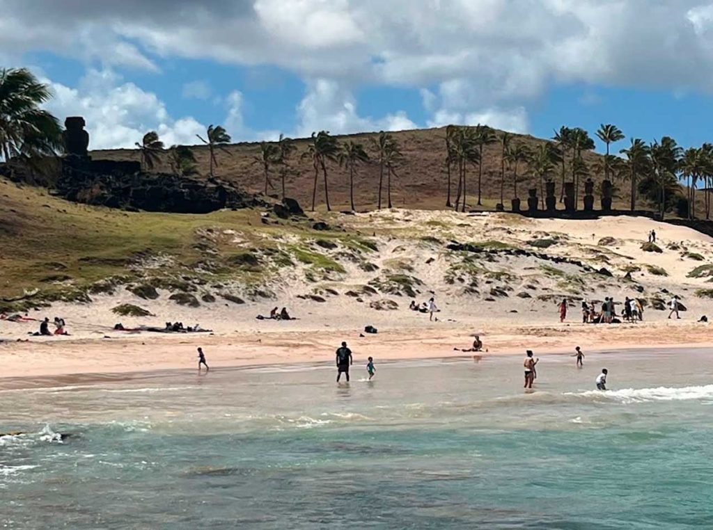 Playa Anakena