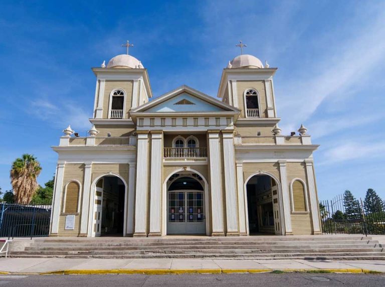 Monumento Histórico Edificio De La Iglesia De Pica, Pica.