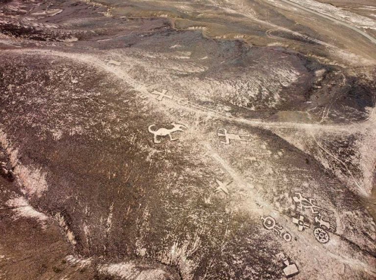Parque Arqueológico Geoglifos De Chug Chug, María Elena.